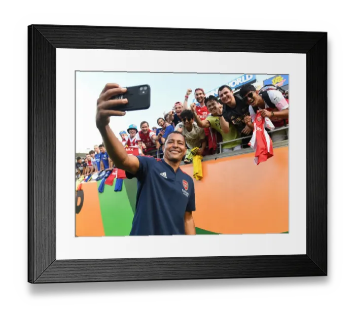 Framed Print : Gilberto Reunites with Arsenal Fans: A Special Moment before the Arsenal vs. Chelsea Florida Cup Showdown (2022-23) Framed Print : Gilberto Reunites with Arsenal Fans: A Special Moment before the Arsenal vs. Chelsea Florida Cup Showdown (2022-23)