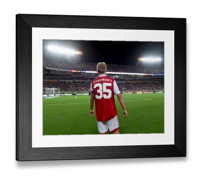 Framed Print : Arsenal's Zinchenko Goes Head-to-Head Against Chelsea in Florida Cup Showdown