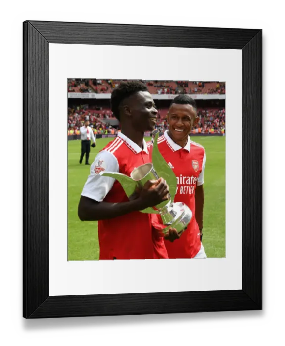 Framed Print : Arsenal and Sevilla: Emirates Cup Champions 2022 - Saka and Marquinhos Celebrate Victory Framed Print : Arsenal and Sevilla: Emirates Cup Champions 2022 - Saka and Marquinhos Celebrate Victory