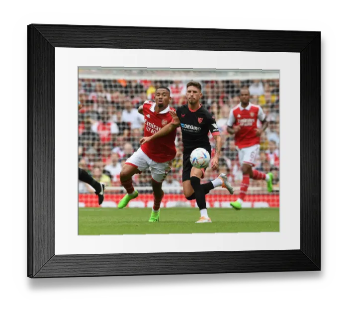 Framed Print : Arsenal vs Sevilla: Clash at the Emirates - Pre-Season Friendly 2022