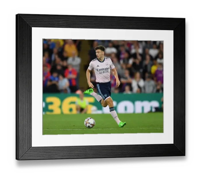 Framed Print : Kieran Tierney in Action: Crystal Palace vs. Arsenal, Premier League 2022-23