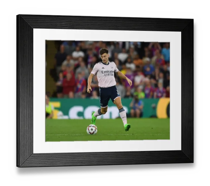 Framed Print : Kieran Tierney in Action: Crystal Palace vs Arsenal, Premier League 2022-23 Framed Print : Kieran Tierney in Action: Crystal Palace vs Arsenal, Premier League 2022-23