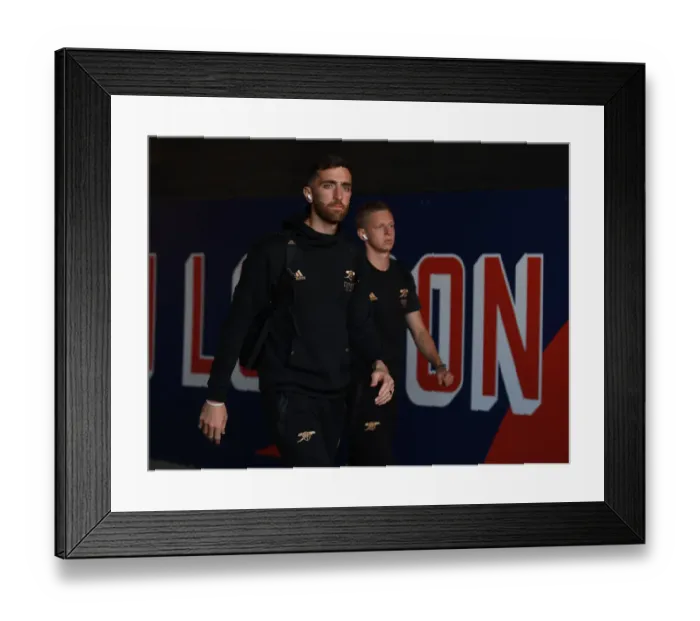 Framed Print : Arsenal's Matt Turner Prepares for Crystal Palace Clash in Premier League 2022-23 Framed Print : Arsenal's Matt Turner Prepares for Crystal Palace Clash in Premier League 2022-23