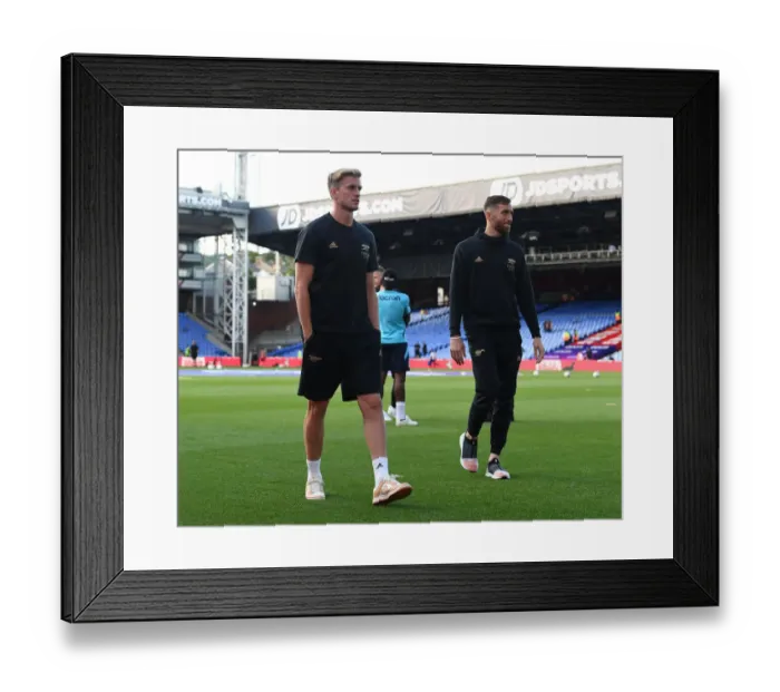 Framed Print : Arsenal Players Rob Holding and Matt Turner Prepare for Crystal Palace Clash in 2022-23 Premier League Framed Print : Arsenal Players Rob Holding and Matt Turner Prepare for Crystal Palace Clash in 2022-23 Premier League