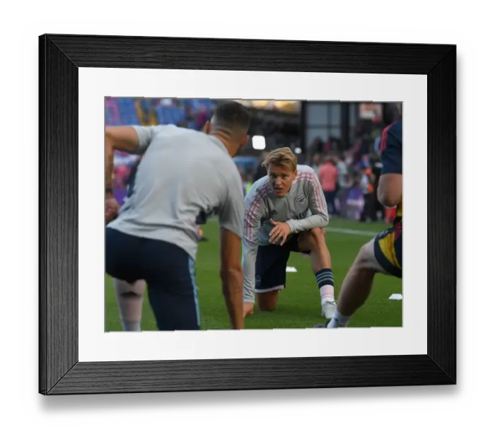 Framed Print : Martin Odegaard Gears Up: Arsenal vs Crystal Palace, Premier League 2022-23 Framed Print : Martin Odegaard Gears Up: Arsenal vs Crystal Palace, Premier League 2022-23