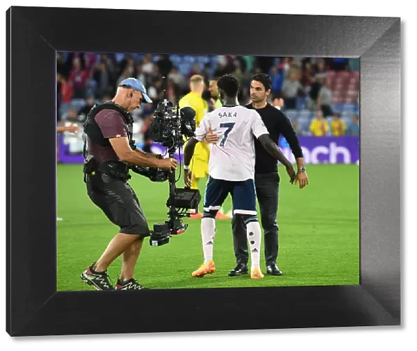 Mikel Arteta Consoles Bukayo Saka: Emotional Moment at Crystal Palace vs Arsenal (2022-23)