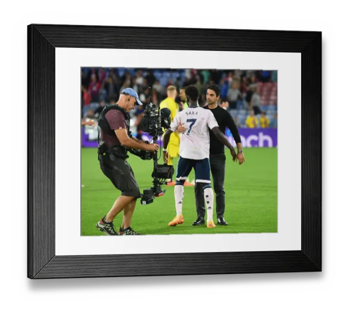 Framed Print : Mikel Arteta Consoles Bukayo Saka: Emotional Moment at Crystal Palace vs Arsenal (2022-23)