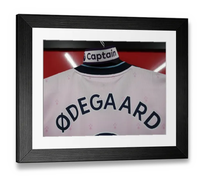 Framed Print : Arsenal's Martin Odegaard Prepares for Crystal Palace Clash in Premier League Framed Print : Arsenal's Martin Odegaard Prepares for Crystal Palace Clash in Premier League