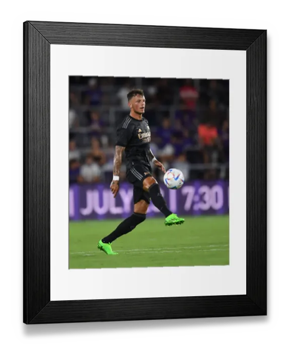 Framed Print : Arsenal's Ben White in Action: Orlando Pre-Season Friendly 2022-23 Framed Print : Arsenal's Ben White in Action: Orlando Pre-Season Friendly 2022-23