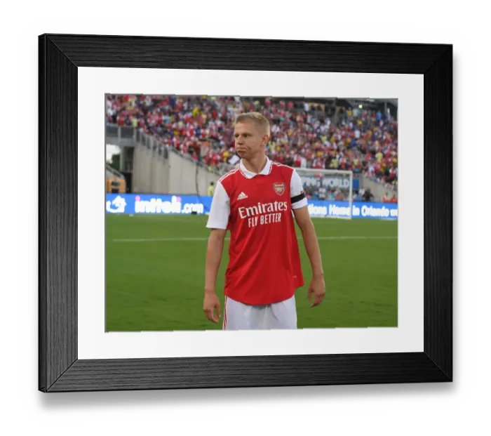 Framed Print : Zinchenko's Standout Performance: Arsenal vs. Chelsea in the Florida Cup 2022-23 Pre-Season Clash