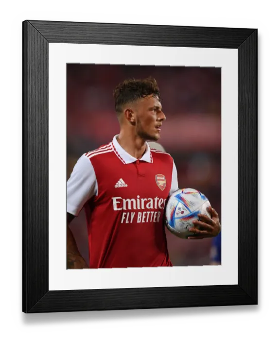Framed Print : Arsenal vs. Chelsea: Florida Cup Showdown - Ben White's Action-Packed Performance Framed Print : Arsenal vs. Chelsea: Florida Cup Showdown - Ben White's Action-Packed Performance