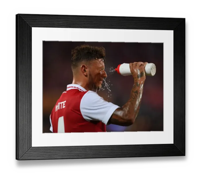 Framed Print : Arsenal's Ben White Faces Off Against Chelsea in the Florida Cup Pre-Season Clash Framed Print : Arsenal's Ben White Faces Off Against Chelsea in the Florida Cup Pre-Season Clash