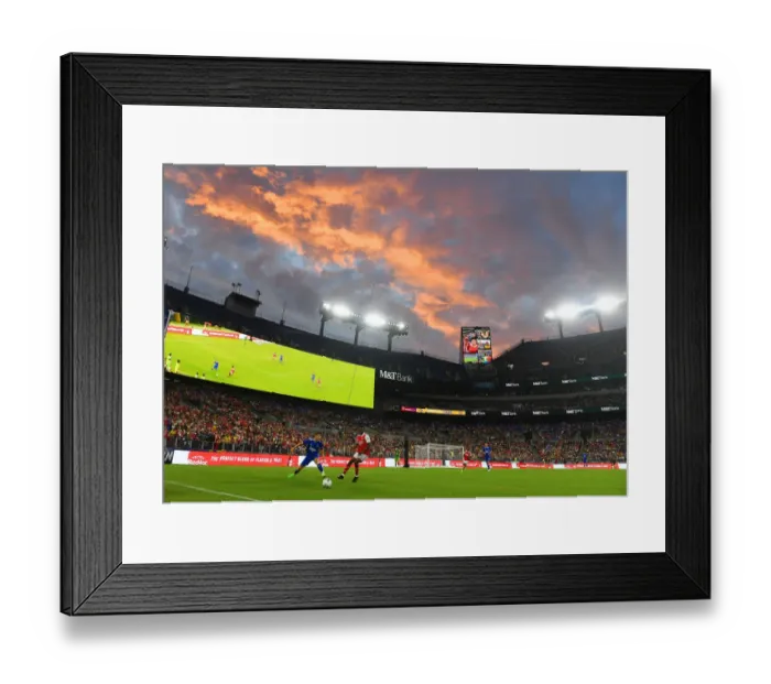 Framed Print : Arsenal vs. Everton: Pre-Season Friendly at M&T Bank Stadium, Baltimore (2022) Framed Print : Arsenal vs. Everton: Pre-Season Friendly at M&T Bank Stadium, Baltimore (2022)