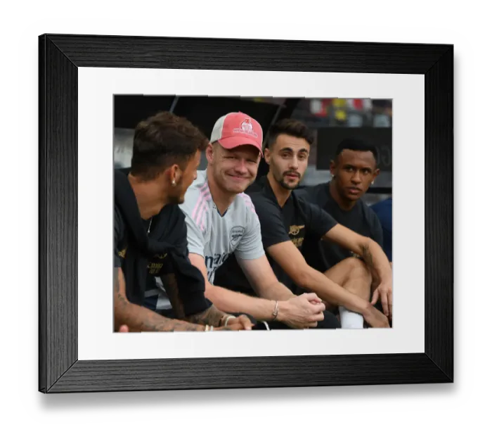 Framed Print : Arsenal's Aaron Ramsdale Prepares for Arsenal v Everton Pre-Season Clash in Baltimore