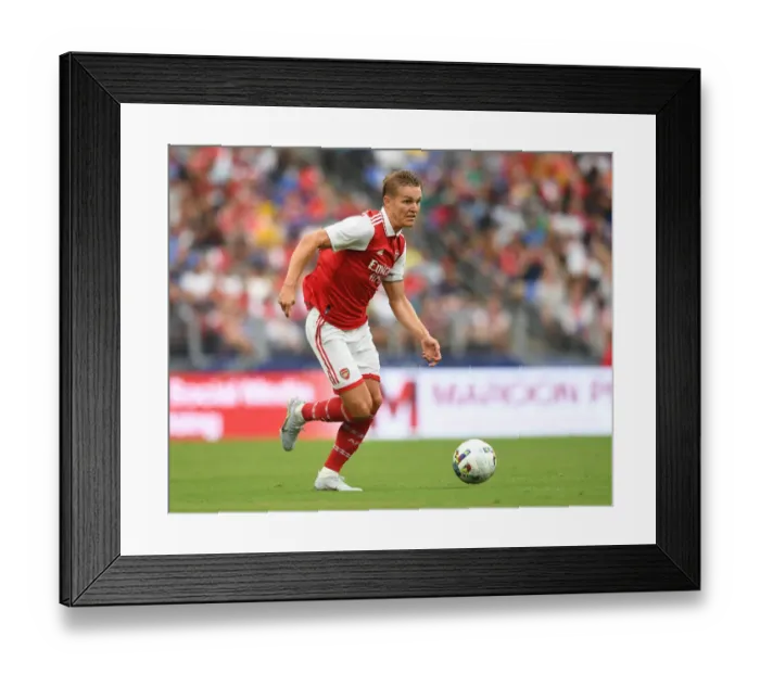 Framed Print : Arsenal vs Everton: Pre-Season Clash at M&T Bank Stadium, 2022
