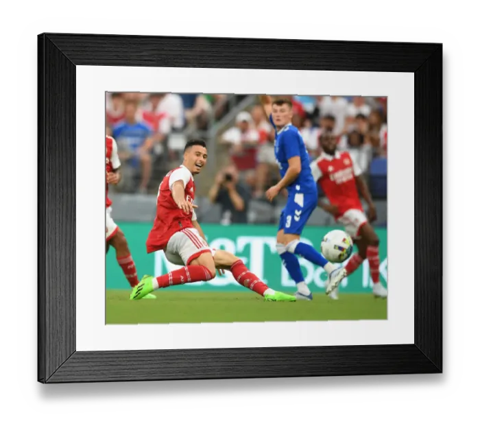 Framed Print : Arsenal's Gabriel Martinelli Shines in Pre-Season Friendly Against Everton, Baltimore 2022