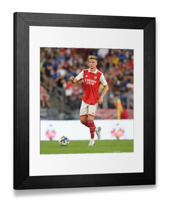 Framed Print : Arsenal's Rob Holding Stands Firm Against Everton in Pre-Season Showdown, Baltimore 2022 Framed Print : Arsenal's Rob Holding Stands Firm Against Everton in Pre-Season Showdown, Baltimore 2022