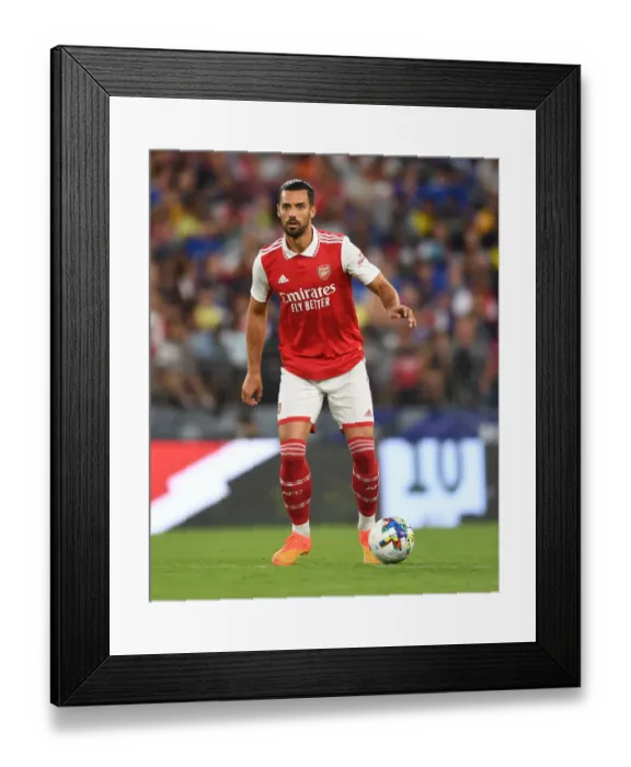 Framed Print : Arsenal's Pablo Mari in Action Against Everton during 2022-23 Pre-Season
