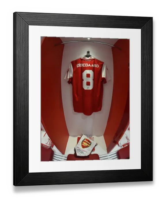 Framed Print : Arsenal Changing Room: Martin Odegaard's Shirt Before Arsenal vs Sevilla (Emirates Cup 2022) Framed Print : Arsenal Changing Room: Martin Odegaard's Shirt Before Arsenal vs Sevilla (Emirates Cup 2022)