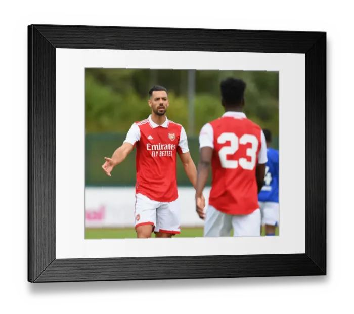 Framed Print : Arsenal's Pablo Mari in Pre-Season Action against Ipswich Town Framed Print : Arsenal's Pablo Mari in Pre-Season Action against Ipswich Town
