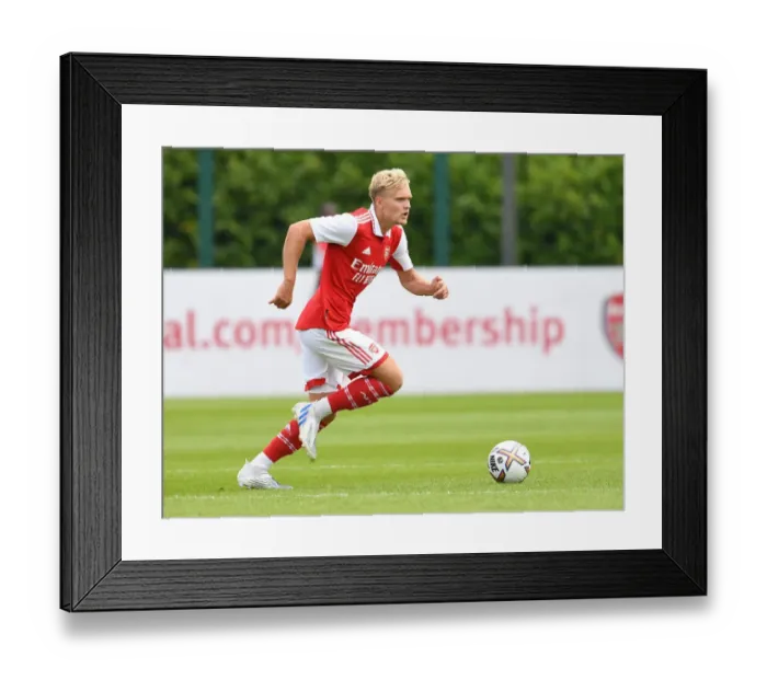 Framed Print : Arsenal FC: Matt Smith in Action at Arsenal's Pre-Season Training vs Ipswich Town (2022-23)
