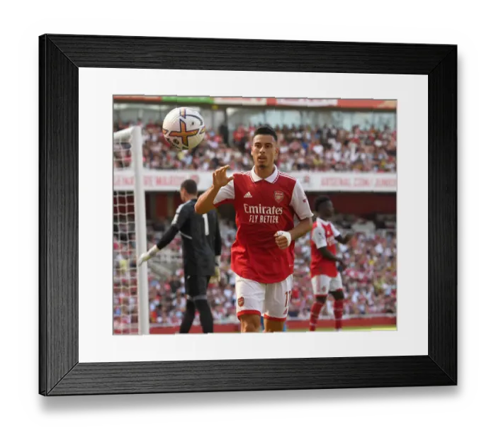 Framed Print : Arsenal's Martinelli Faces Off Against Leicester City in 2022-23 Premier League Clash Framed Print : Arsenal's Martinelli Faces Off Against Leicester City in 2022-23 Premier League Clash