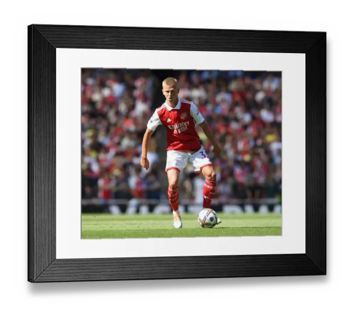 Framed Print : Arsenal's Zinchenko Shines: Arsenal vs. Leicester City, Premier League 2022-23