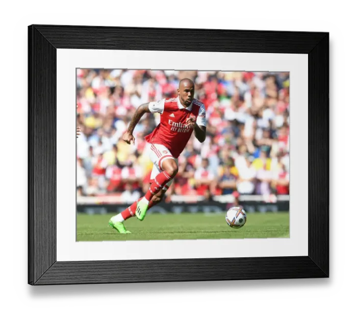 Framed Print : Gabriel Magalhaes in Action: Arsenal vs. Leicester City, Premier League 2022-23
