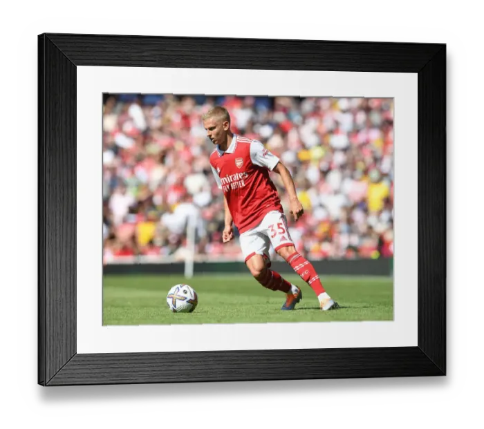 Framed Print : Zinchenko in Action: Arsenal vs. Leicester City, Premier League 2022-23 Framed Print : Zinchenko in Action: Arsenal vs. Leicester City, Premier League 2022-23