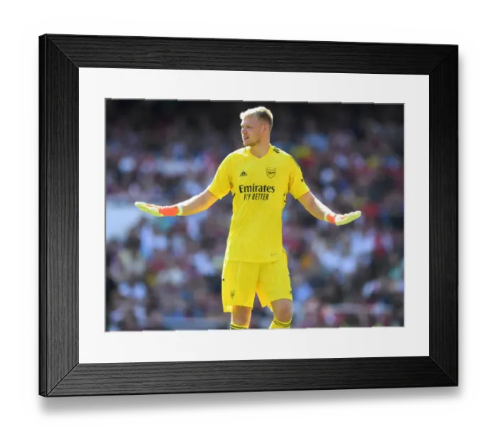 Framed Print : Arsenal's Ramsdale Makes Debut: Arsenal vs Leicester City (2022-23 Premier League)