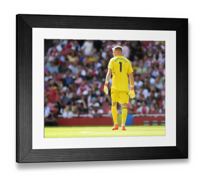 Framed Print : Arsenal vs Leicester City: Aaron Ramsdale in Action at the Emirates Stadium (2022-23 Premier League)