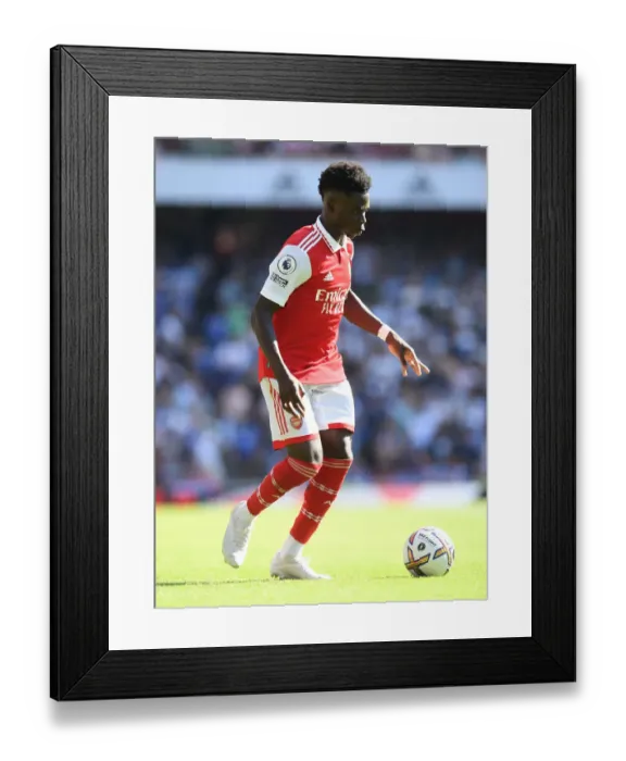 Framed Print : Arsenal's Bukayo Saka in Action against Leicester City - Premier League 2022-23