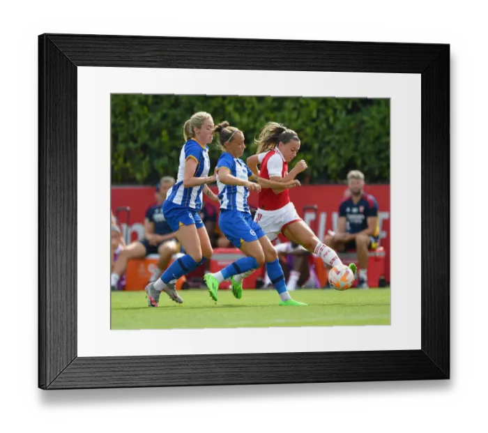 Framed Print : Arsenal's Katie McCabe Shines in Pre-Season Friendly Against Brighton & Hove Albion Women