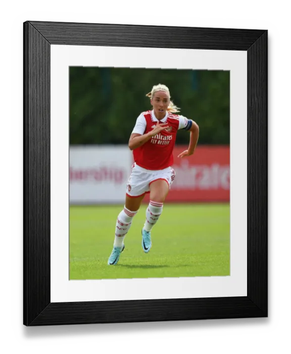 Framed Print : Arsenal's Jordan Nobbs Shines in Pre-Season Friendly Against Brighton & Hove Albion Women