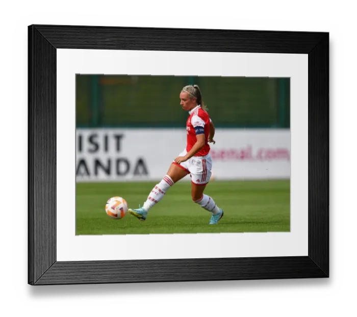 Framed Print : Arsenal's Jordan Nobbs Dazzles in Pre-Season Victory Over Brighton & Hove Albion Women Framed Print : Arsenal's Jordan Nobbs Dazzles in Pre-Season Victory Over Brighton & Hove Albion Women