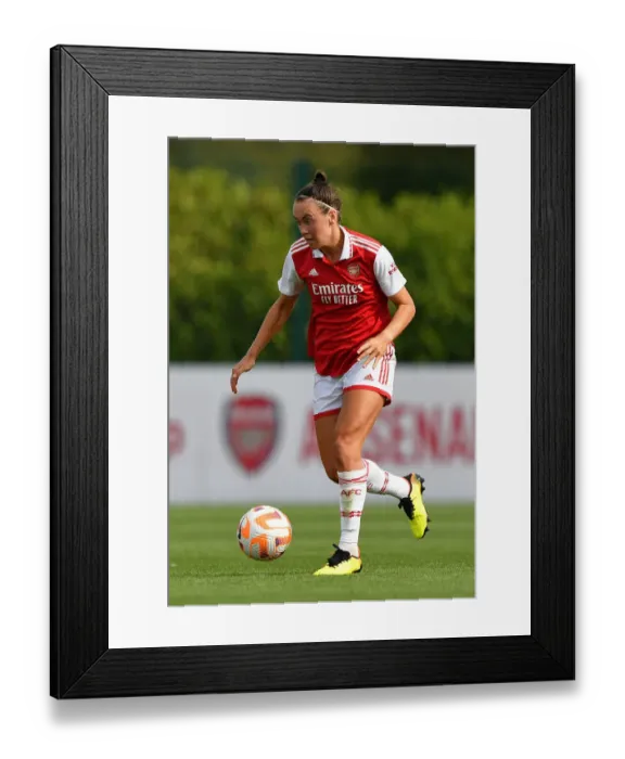 Framed Print : Arsenal's Caitlin Foord Dazzles in Pre-Season Victory Over Brighton & Hove Albion Women
