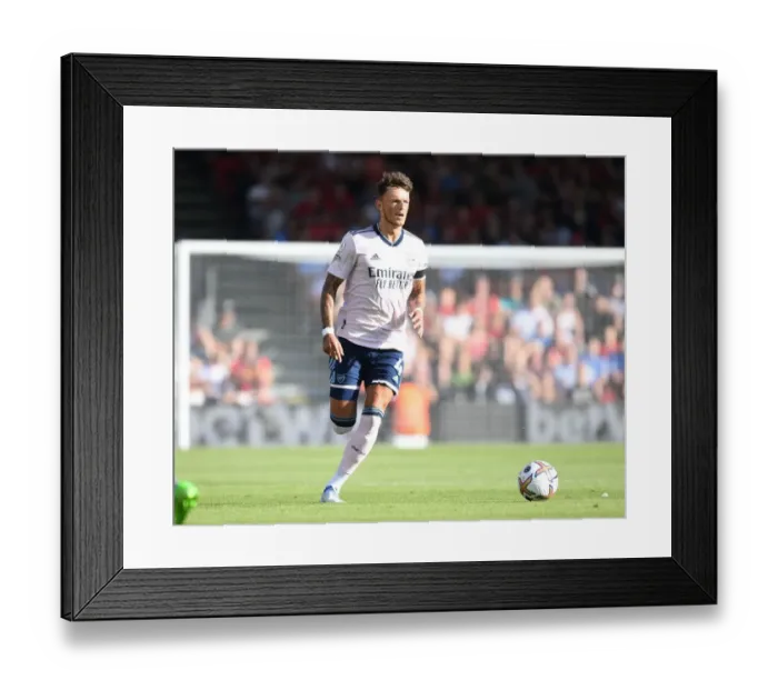 Framed Print : Arsenal's Ben White in Action: Arsenal vs AFC Bournemouth, 2022-23 Premier League Framed Print : Arsenal's Ben White in Action: Arsenal vs AFC Bournemouth, 2022-23 Premier League