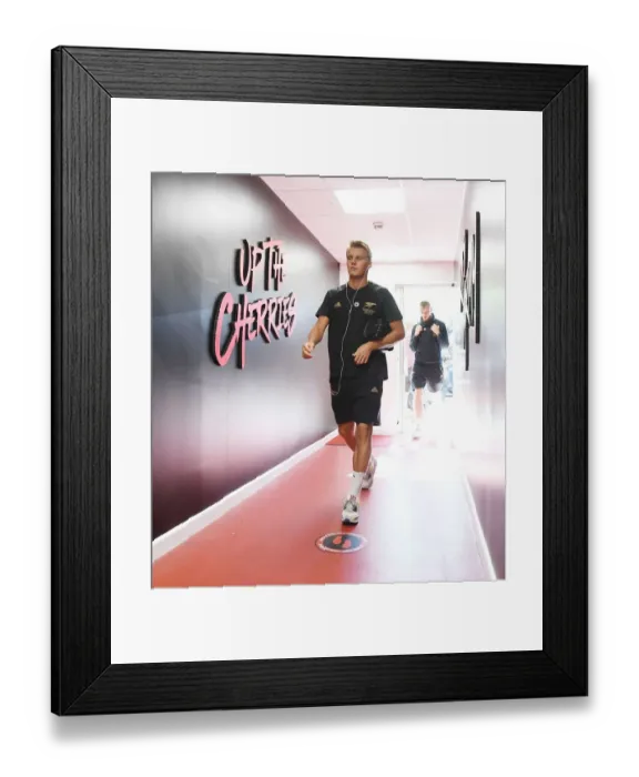Framed Print : Martin Odegaard Gears Up: AFC Bournemouth vs Arsenal FC, Premier League 2022-23 Framed Print : Martin Odegaard Gears Up: AFC Bournemouth vs Arsenal FC, Premier League 2022-23