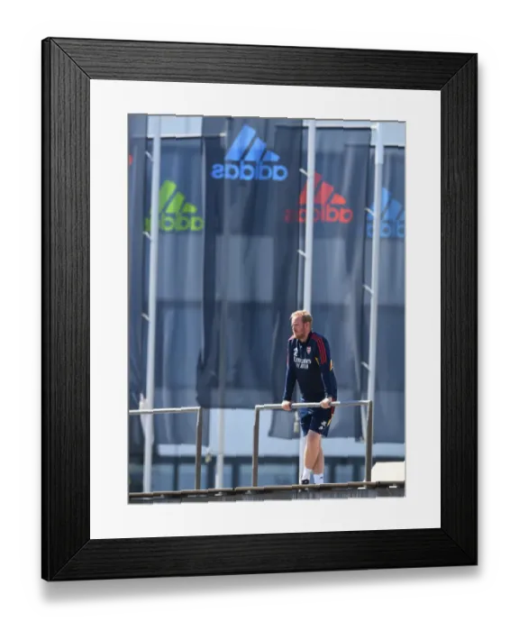 Framed Print : Arsenal Women Train at Adidas Facility in Germany Framed Print : Arsenal Women Train at Adidas Facility in Germany