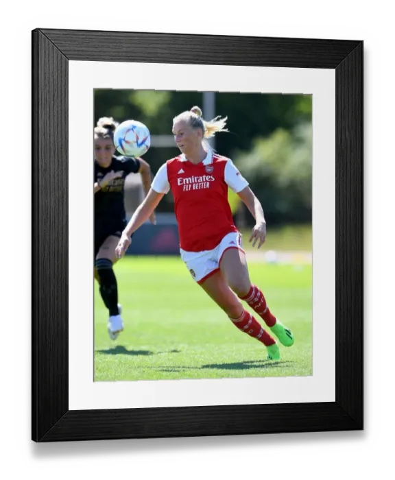 Framed Print : Arsenal Women Train at Adidas Facility in Germany: A Behind-the-Scenes Look