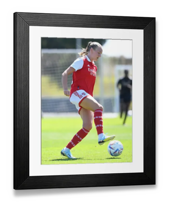 Framed Print : Arsenal Women: Gearing Up for the New Season in Germany - Training Sessions in Herzogenaurach