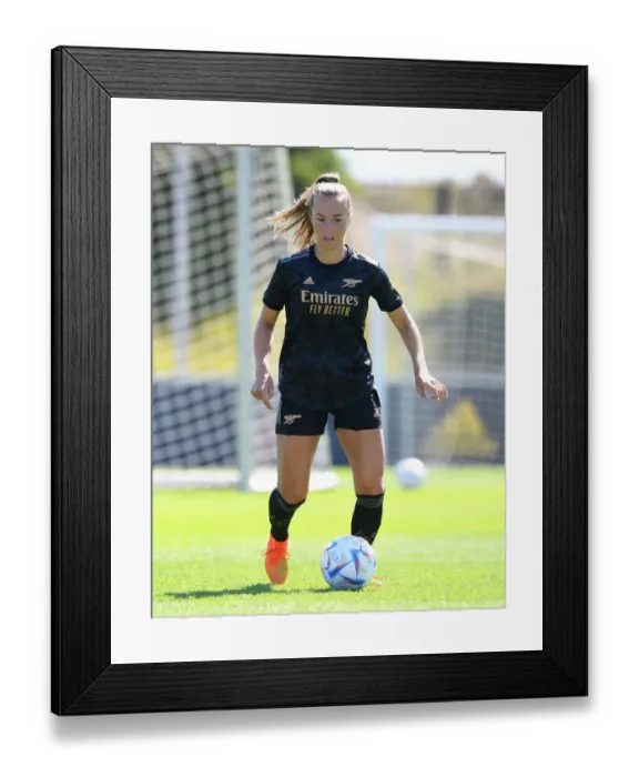 Framed Print : Arsenal Women Train at Adidas Facility in Herzogenaurach, Germany Framed Print : Arsenal Women Train at Adidas Facility in Herzogenaurach, Germany