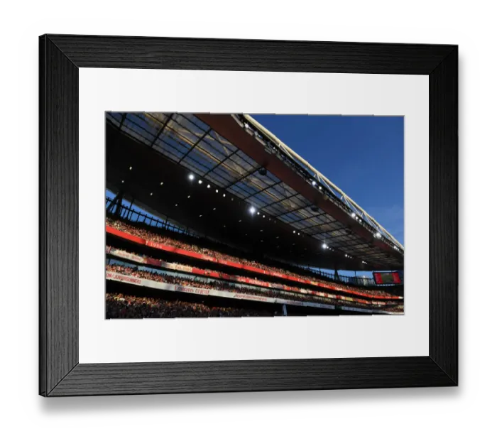 Framed Print : Arsenal vs Fulham: Premier League Showdown at Emirates Stadium (2022-23)