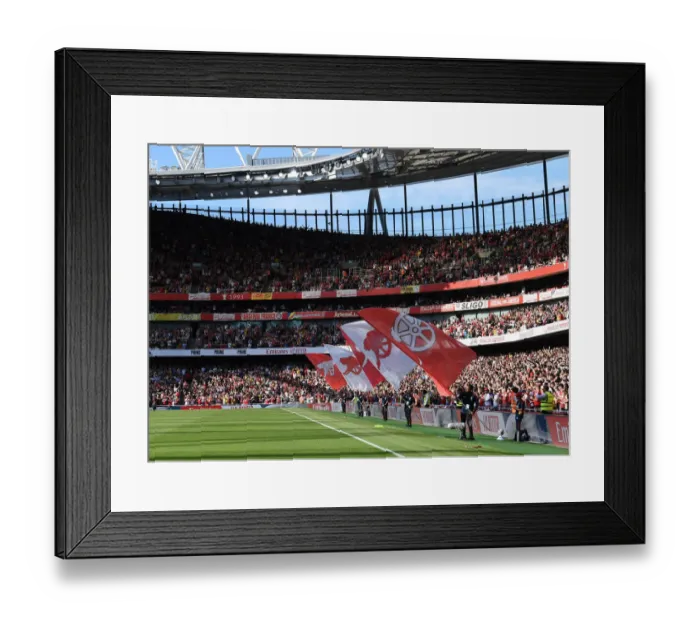Framed Print : Arsenal vs Fulham: Premier League Clash at Emirates Stadium