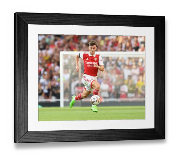 Framed Print : Arsenal's Kieran Tierney in Action: Arsenal vs Fulham, 2022-23 Premier League