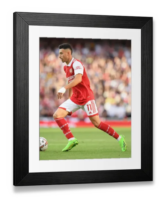 Framed Print : Arsenal's Martinelli Shines in Premier League Clash Against Fulham