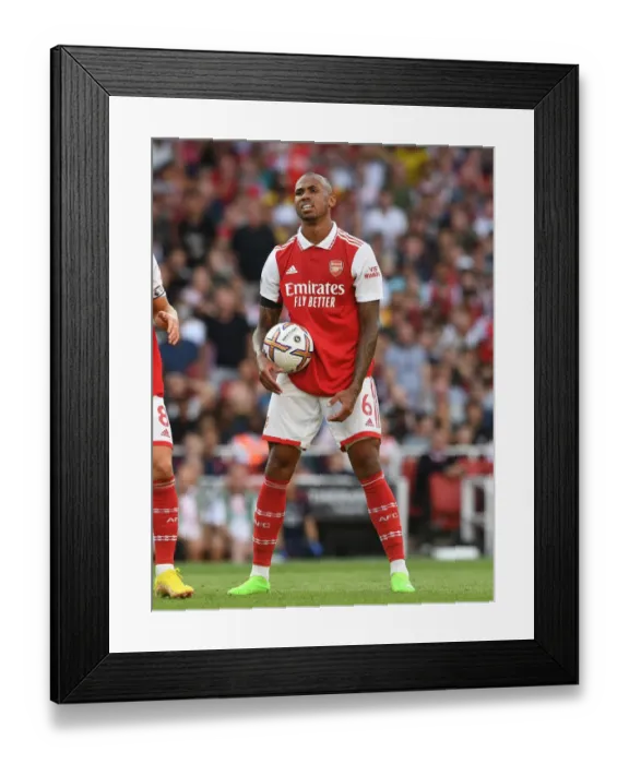 Framed Print : Arsenal's Gabriel Magalhaes in Action Against Fulham in 2022-23 Premier League