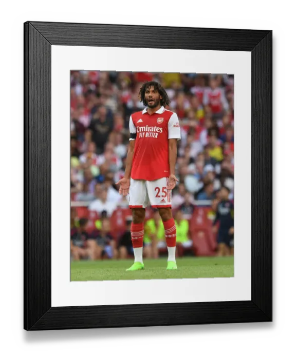 Framed Print : Arsenal's Mohamed Elneny in Action against Fulham in 2022-23 Premier League Framed Print : Arsenal's Mohamed Elneny in Action against Fulham in 2022-23 Premier League