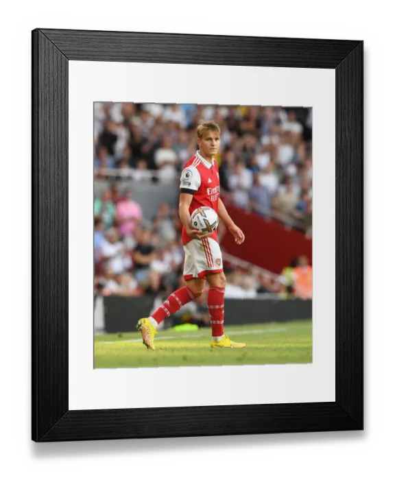 Framed Print : Arsenal's Martin Odegaard Shines in Premier League Clash Against Fulham