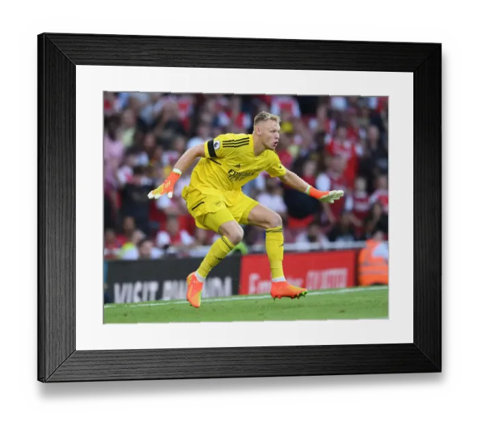 Framed Print : Arsenal's Aaron Ramsdale in Action: Arsenal vs. Fulham, 2022-23 Premier League Framed Print : Arsenal's Aaron Ramsdale in Action: Arsenal vs. Fulham, 2022-23 Premier League
